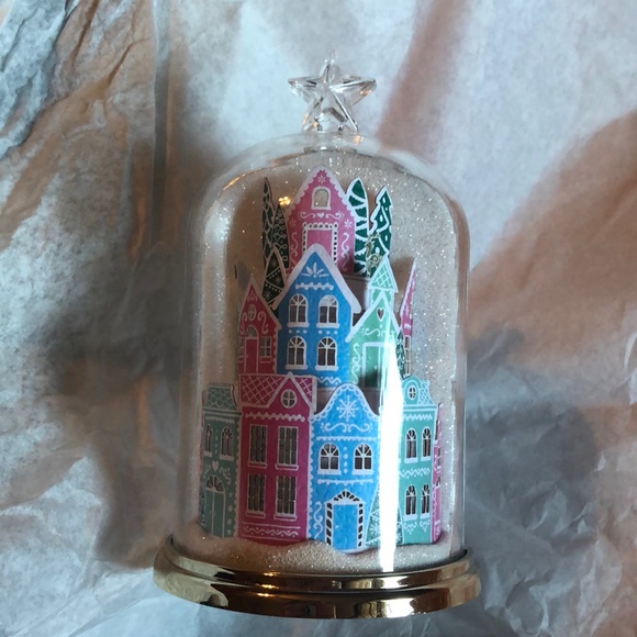 Bath & Body Works Holiday Village Cloche Nightlight Wallflowers Fragrance Plug. - Picture 2 of 11